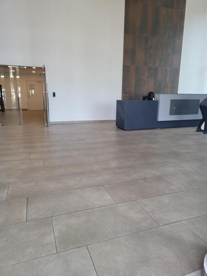 Rt Properties @ The Lennox Airport Residential 阿克拉 外观 照片