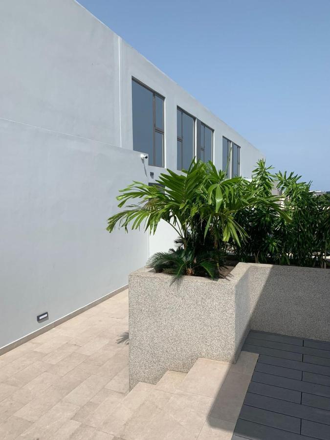 Rt Properties @ The Lennox Airport Residential 阿克拉 外观 照片
