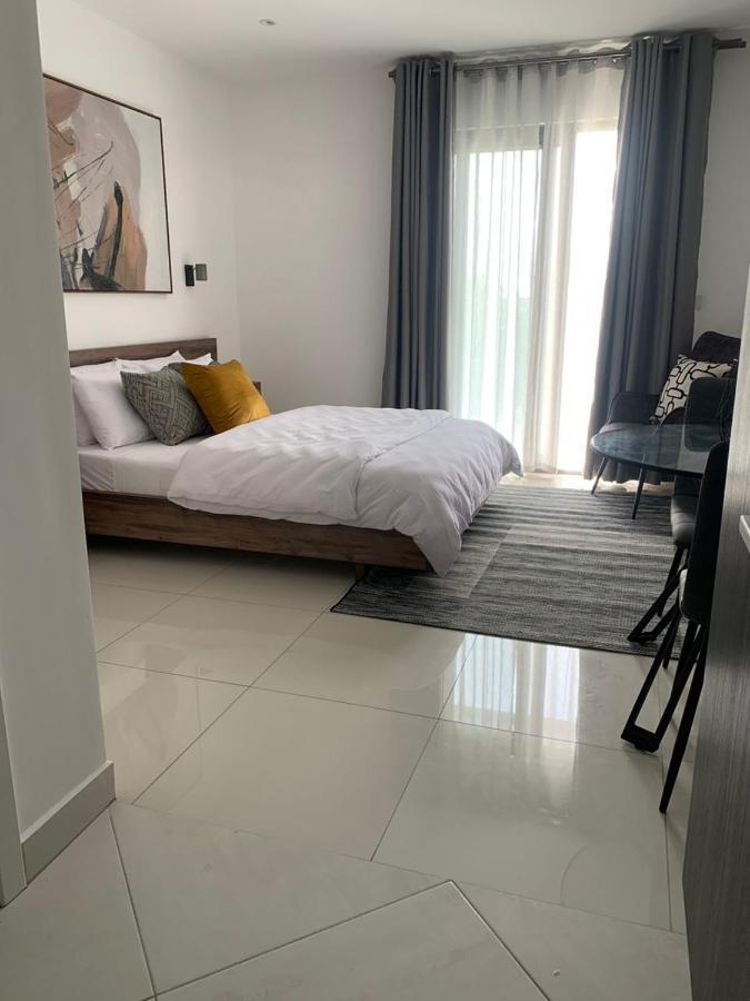 Rt Properties @ The Lennox Airport Residential 阿克拉 外观 照片