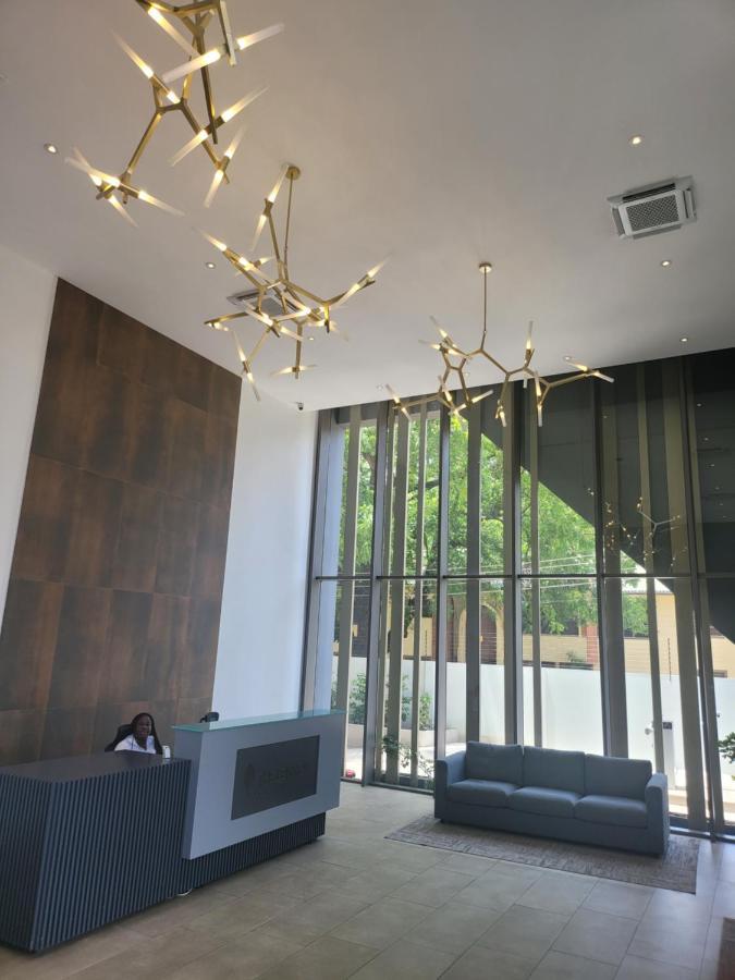 Rt Properties @ The Lennox Airport Residential 阿克拉 外观 照片