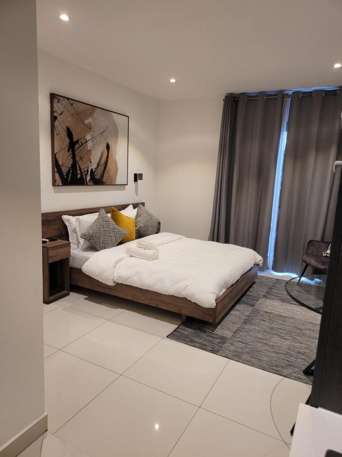 Rt Properties @ The Lennox Airport Residential 阿克拉 外观 照片