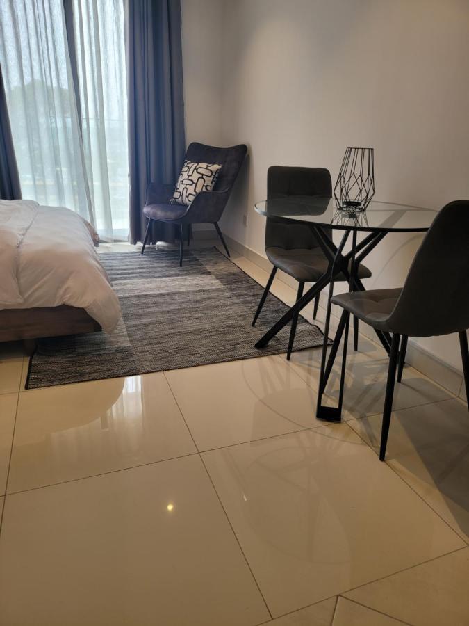 Rt Properties @ The Lennox Airport Residential 阿克拉 外观 照片